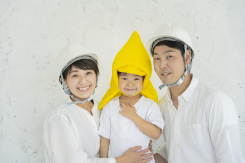 防災グッズの本当に必要なもの58選|自宅避難用・非常用持ち出し袋用のリストを子ども・乳幼児用を含めて紹介