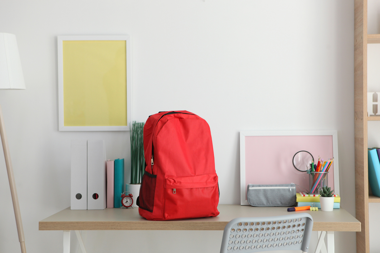 小学生の防災リュックの中身にはなにを入れるべき?中身のリストやポイントを紹介